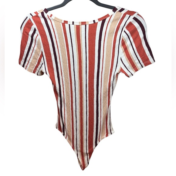 Love Tree Stretchy Ribbed Stripe Button Front Bodysuit Rust Cream Burgundy M - Picture 3 of 10